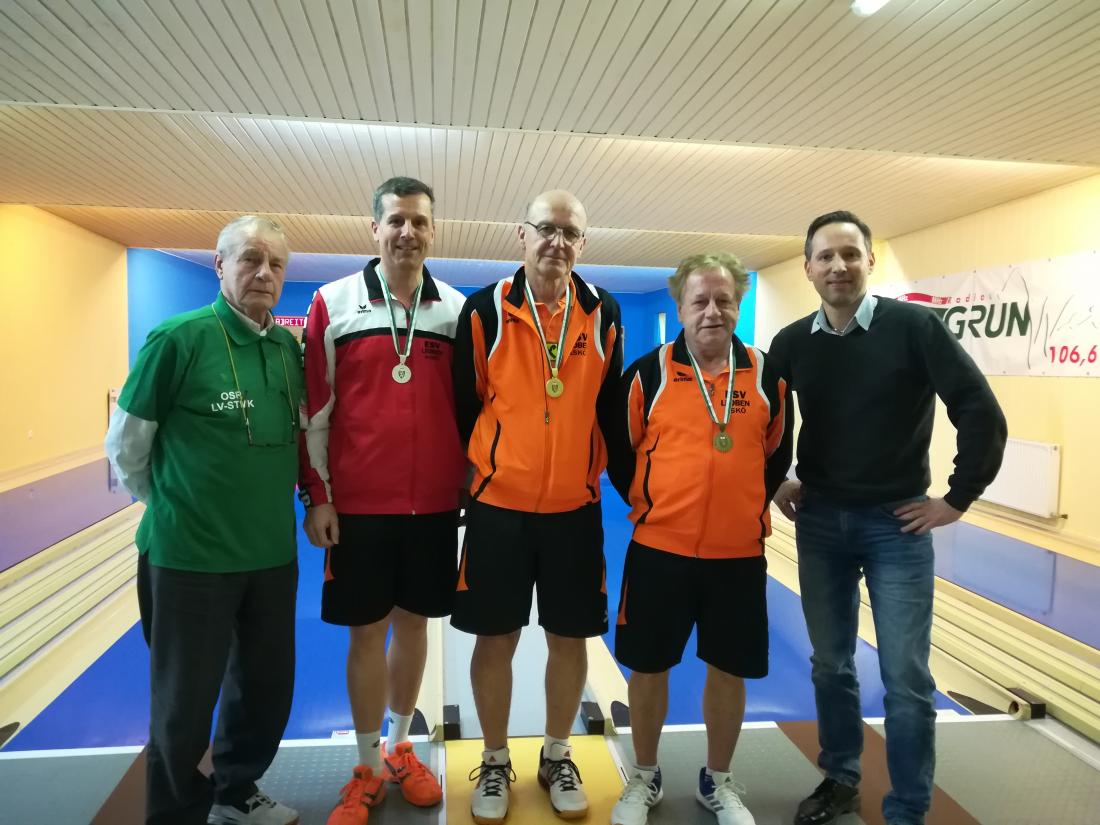 Foto 1 v.l. Herren: OSR Hartusch Josef, 2.Platz Plank Gerhard, 1.Platz Schitter Siegfried, 3.Platz Schwinger Heinz, alle ESV Leoben, Präsident LV Steiermark Guttmann Andreas